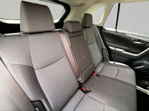 Certified 2019 Toyota RAV4 XLE w/ Convenience Package FWD image 27