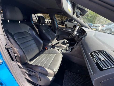 Used 2021 Volkswagen GTI SE image 28