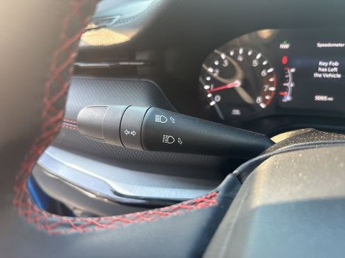 Used 2025 Jeep Compass Trailhawk image 21