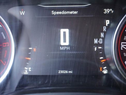 Used 2022 Dodge Challenger R/T image 27