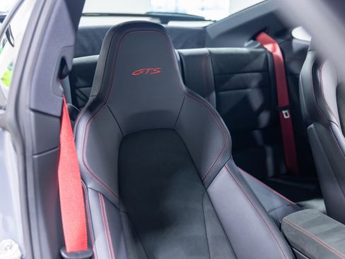 Used 2024 Porsche 911 Carrera GTS RWD image 29