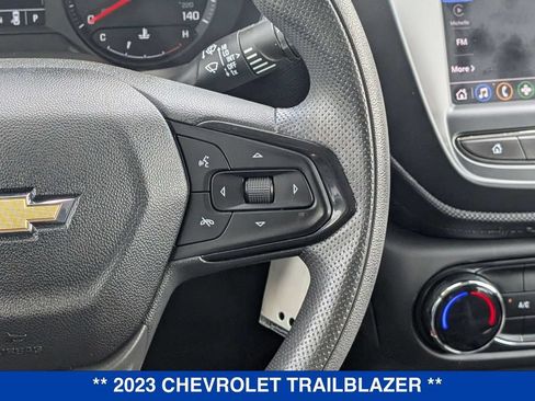Used 2023 Chevrolet TrailBlazer LS FWD image 19
