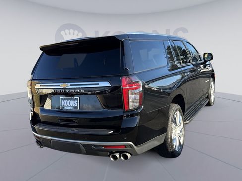 Used 2024 Chevrolet Suburban High Country image 7