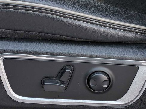 Used 2023 RAM 1500 Laramie image 16