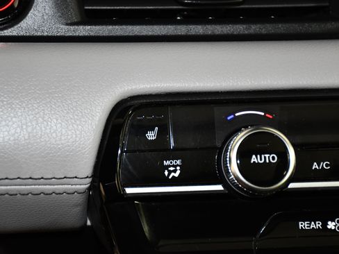 Used 2025 Honda Pilot Touring image 30