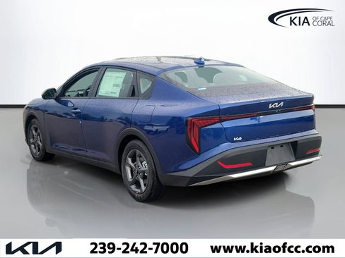 New 2026 Kia K4 FWD image 4