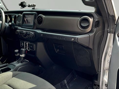 Used 2020 Jeep Wrangler Unlimited Sport AWD/4WD image 26