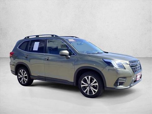 Used 2023 Subaru Forester Limited AWD/4WD image 6