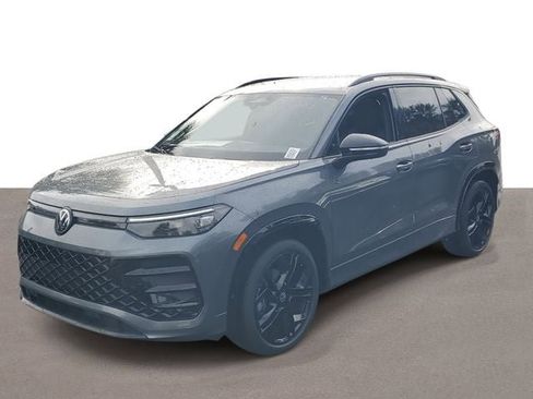 New 2026 Volkswagen Tiguan SE R-Line FWD image 2