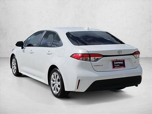 Certified 2025 Toyota Corolla LE FWD image 8