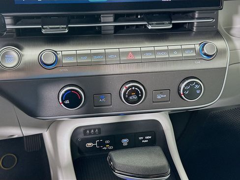 New 2026 Hyundai Kona SE image 13