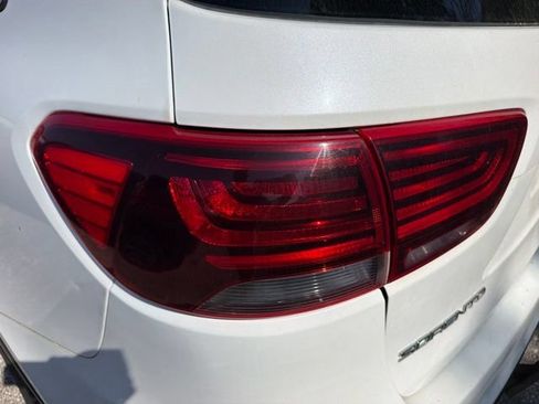 Used 2019 Kia Sorento FWD V6 image 7