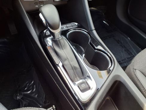 Used 2025 Buick Encore GX Preferred FWD image 11