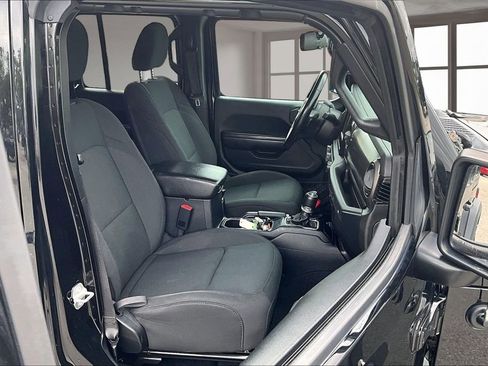 Used 2020 Jeep Wrangler Unlimited Sport S AWD/4WD image 9