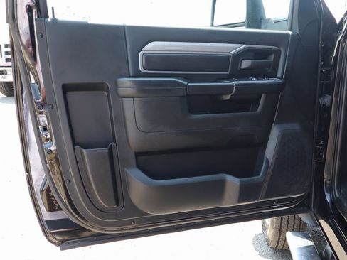 Used 2023 RAM 5500 Tradesman image 20