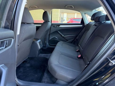 Used 2016 Volkswagen Passat 1.8T S image 20