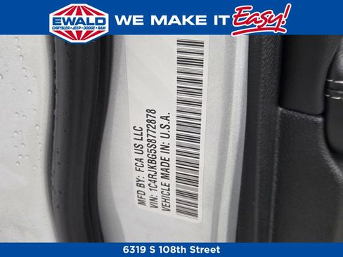 New 2025 Jeep Grand Cherokee L Limited w/ Black Appearance Package image 25