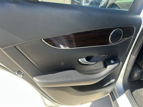 Used 2016 Mercedes-Benz GLC 300 4MATIC w/ Premium Package image 41