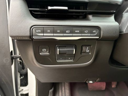 Used 2021 Cadillac Escalade ESV Sport w/ Driver Assist Tech Package image 22