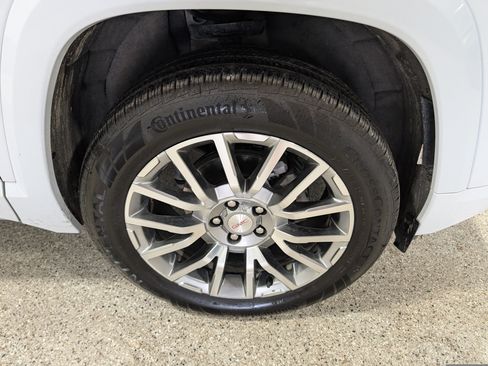 Used 2026 GMC Terrain Denali AWD/4WD image 12