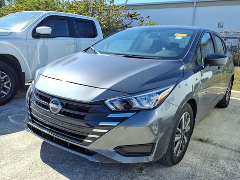 Used 2024 Nissan Versa S w/ S Plus Package image 3