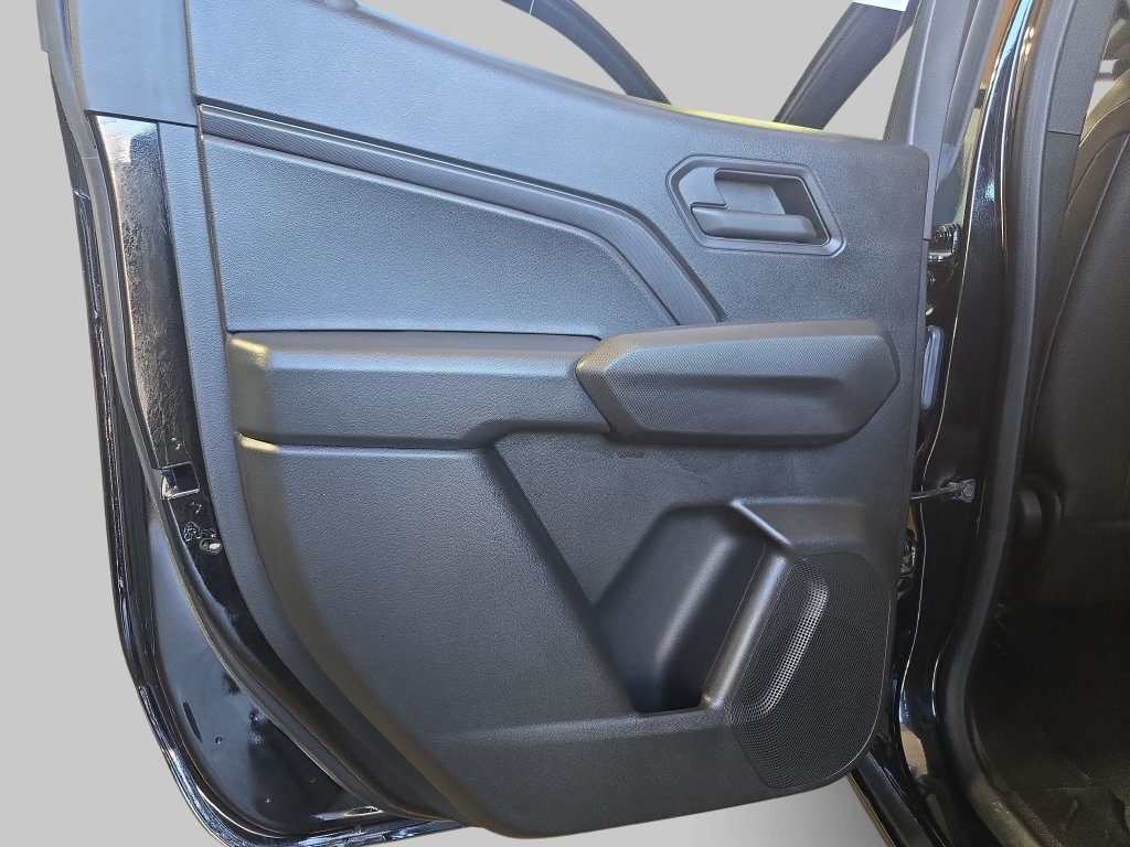 Used 2024 Chevrolet Colorado W/T AWD/4WD image 17
