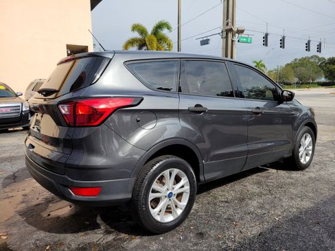 Used 2019 Ford Escape S image 11