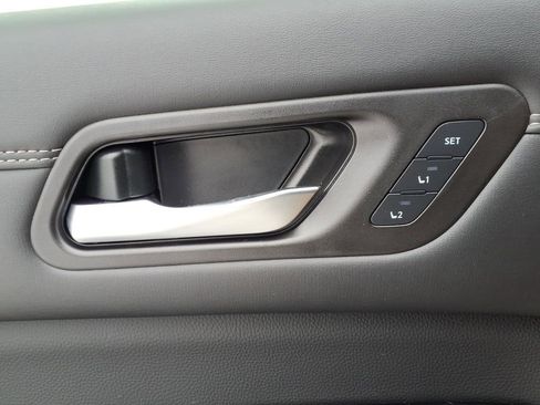 New 2026 Nissan Pathfinder Platinum image 15