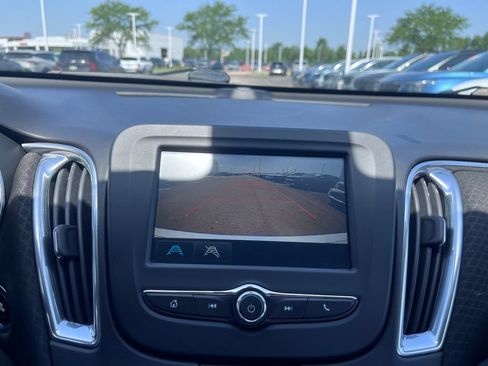 Used 2016 Chevrolet Malibu LT FWD image 14