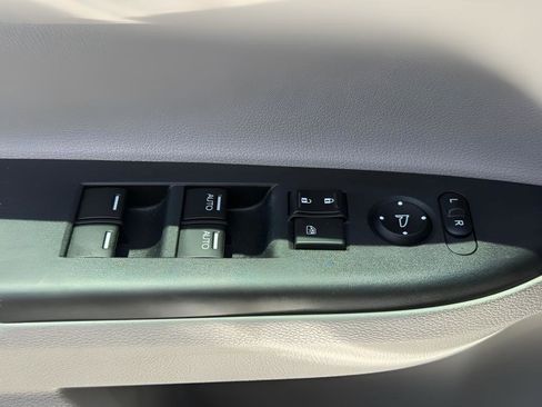 Used 2017 Honda Accord EX-L image 25