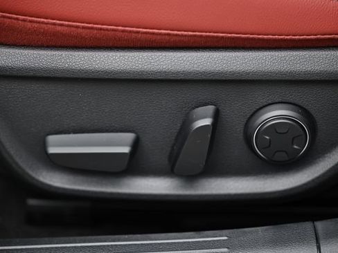 New 2025 Genesis G70 2.5T w/ Sport Prestige Package image 23