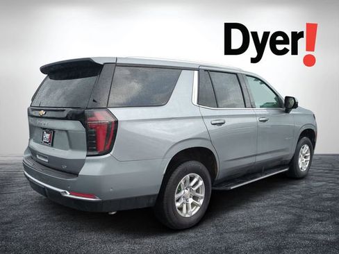 Used 2025 Chevrolet Tahoe LT AWD/4WD image 3