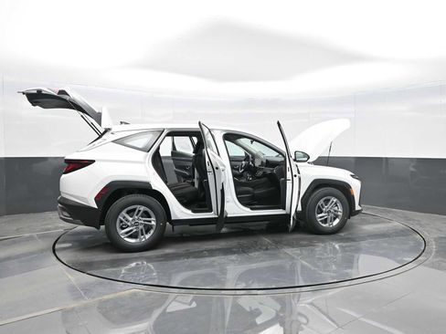 New 2026 Hyundai Tucson SE image 30