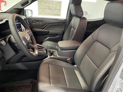 New 2026 GMC Canyon Elevation w/ Convenience Package image 11