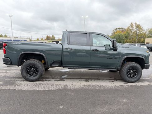 New 2026 Chevrolet Silverado 2500 ZR2 w/ ZR2 Bison Edition image 18