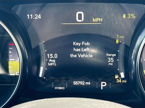 Used 2022 Jeep Wrangler Unlimited Sahara w/ Cold Weather Group AWD/4WD image 15