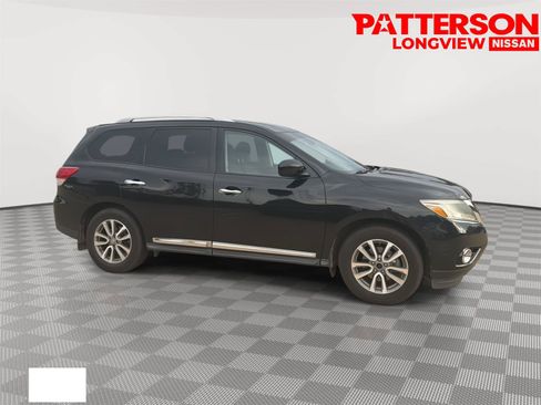 Used 2016 Nissan Pathfinder SL w/ SL Tech Package FWD image 1
