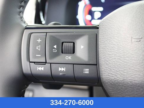 New 2026 Nissan Pathfinder SL image 24