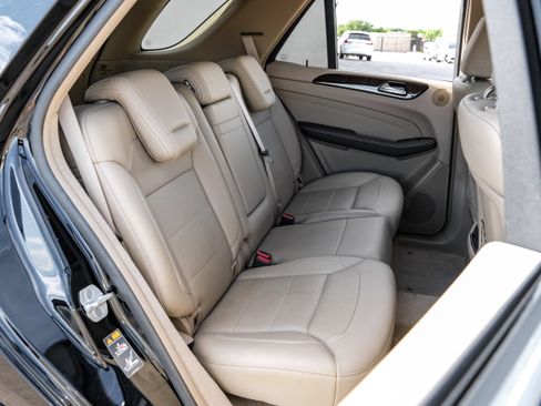 Used 2013 Mercedes-Benz ML 350 2WD image 37