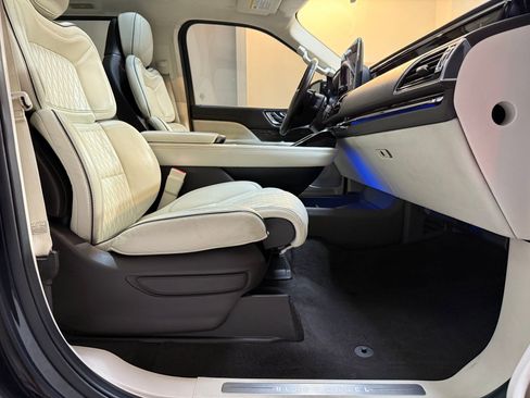 Used 2021 Lincoln Navigator Black Label image 58
