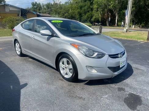 Used 2013 Hyundai Elantra GLS w/ Preferred Pkg FWD image 4