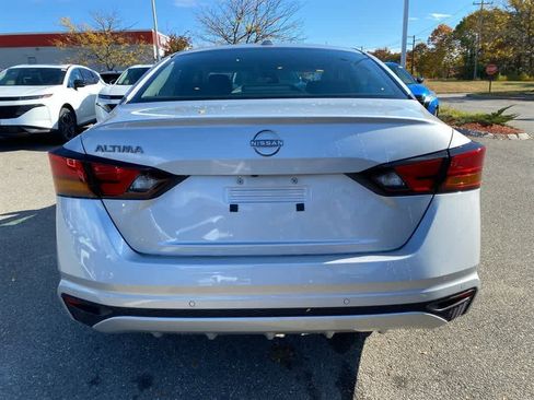 New 2025 Nissan Altima 2.5 SV image 5