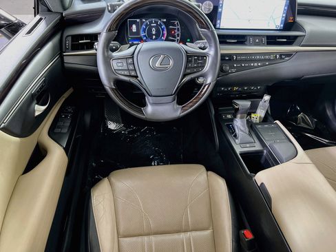 Used 2019 Lexus ES 350 w/ Accessory Package 2 FWD image 23