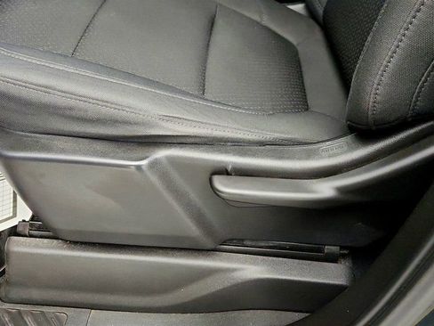 Used 2021 Chevrolet Silverado 1500 Custom AWD/4WD image 11