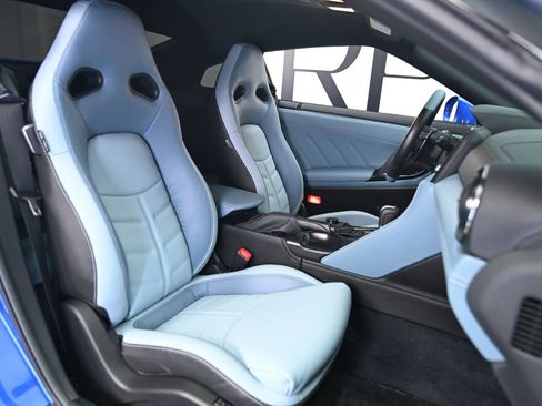 Used 2024 Nissan GT-R w/ Floor Mat Package AWD/4WD image 17
