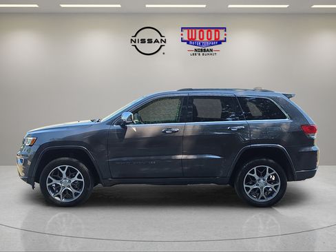 Used 2021 Jeep Grand Cherokee Overland AWD/4WD image 5