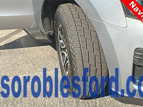 Certified 2024 Ford Expedition XLT image 10