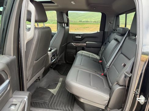 Used 2021 Chevrolet Silverado 1500 LTZ w/ LTZ Premium Package AWD/4WD image 30