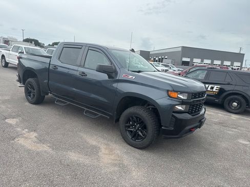 Used 2021 Chevrolet Silverado 1500 Custom Trail Boss AWD/4WD image 21