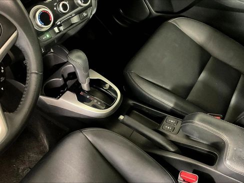 Used 2020 Honda Fit EX-L image 17